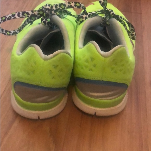 NIKE FREE TR FIT 3 - Picture 3 of 5